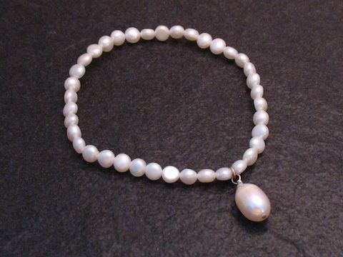 Perlenarmband 6,6 mm - WEI - Gummizug 20 cm