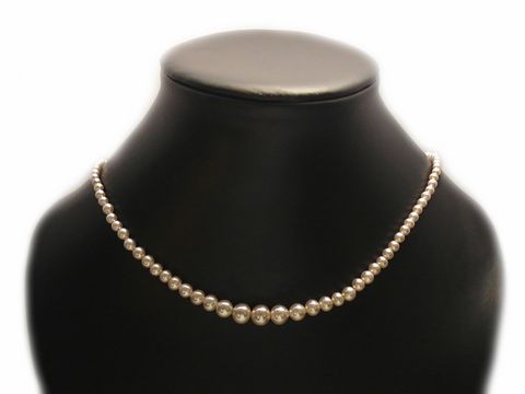 Perlenkette verlaufend - Silber Verschluss - 45 cm