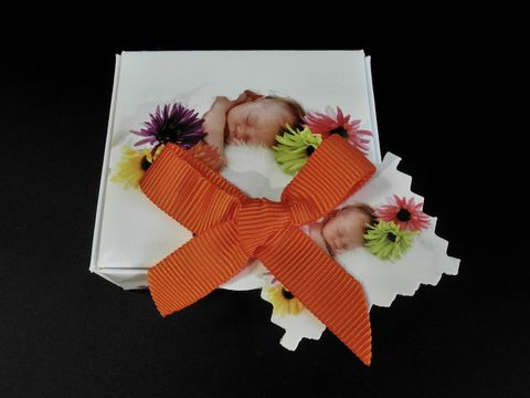 Geschenkschachtel - Baby - Taufe - Geburt - orange Schleife - 60 mm