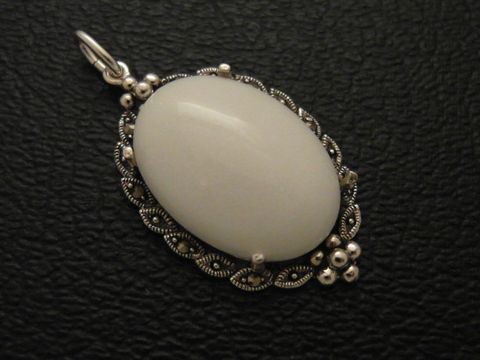 Cabochon - Jade - wei - Silber Medaillon Anhnger