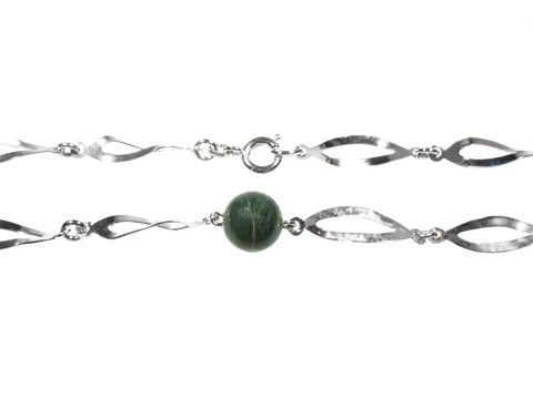 Lange Silberkette - 5 Jade Perlen - rhodiniert