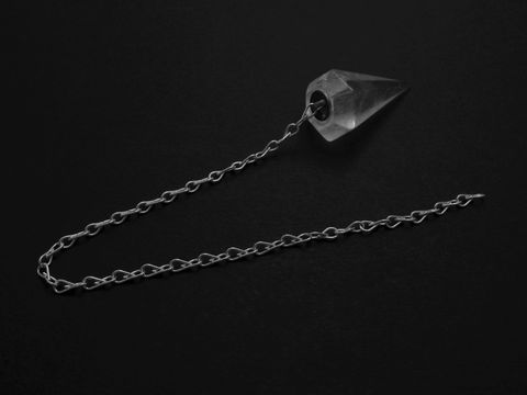 Silber Pendel mit Kette - Prisma - spirituell - fac. Bergkristall - 28,5 mm