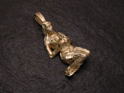 Jungfrau Anhnger - Silber vergoldet - Diamantschliff