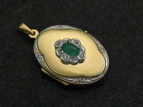 Smaragd grn - Medaillon Cabochon Gold 585 bicolor + Brillanten
