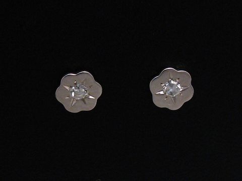 Ohrringe Blume - Weigold 585 - Diamant 0,06 ct. W/P