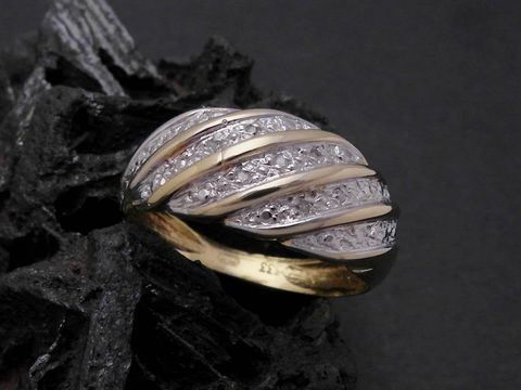 Gold Ring - beeindruckend - Gold 333 bicolor - Diamant - Goldring - Gr. 54