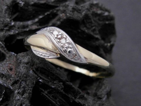 Gold Ring - bezaubernd - Gold 585 bicolor - Diamant - Goldring - Gr. 48,5