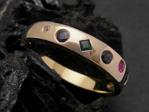 Gold Ring - Gold 585 - Safir + Rubin + Smaragd + Diamant - Goldring - Gr. 54