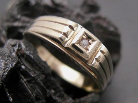 Gold Ring - edel - Gold 333 - Diamant - Goldring - Gr. 51
