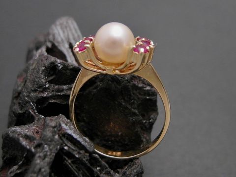 Gold Perlen Ring - edel - Gr. 52 - 6,9 mm Zuchtperle + synth. Rubin - Gold 585