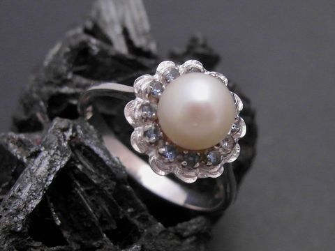 Weigold Perlen Ring - blumig Gr. 53 - 6,5mm Zuchtperle+syn. Aquamarin