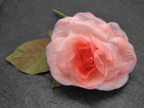 Haarschmuck und Brosche - Rose rosa Textil - opulent
