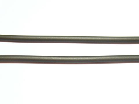 TITANIUM Kautschuk 15 cm mit Silber Karabiner - 2 mm