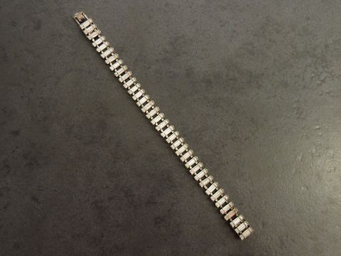 Strass Armband fein weiß 18,5 cm silberfarben von Juwelier Harnisch, elegantes Design mit funkelnden Strasssteinen, ideal für besondere Anlässe oder als modisches Accessoire.