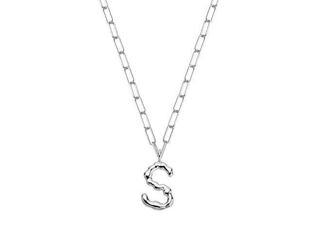 Sterling Silber Kette von Xenox mit einer Länge von 45 cm,  featured ist der Buchstabe S im Letter Game Design, elegant und stilvoll für jeden Anlass.