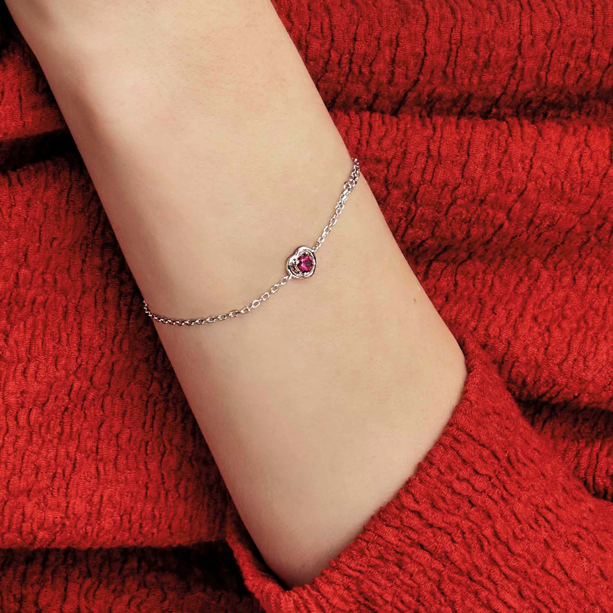 Nomination COSMICLOVE Armband aus Sterling Silber - farbigem Zirkonia - Herz - ROT - 15-19 cm verstellbar – Ansicht 2
