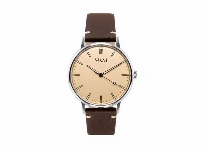 Damenuhr M&M M11952-647 New Classic mit beige Zifferblatt, schwarzen Indizes, einem silbernen Gehäuse und braunem Lederarmband von M&M Uhren.