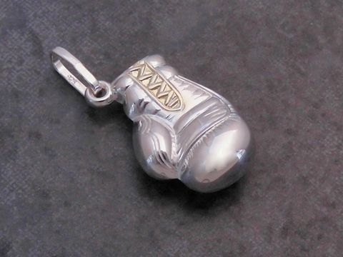 39156-0 Silber Anhänger in Form eines Boxhandschuhs, sportlich und bicolor in silber-goldfarben, hergestellt von Juwelier Harnisch, ideal für Sportliebhaber.