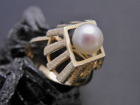 Gold Perlen Ring luxuriös Gr. 55,5 mit Zuchtperle 6,2 mm aus Gold 585 von Juwelier Harnisch bis Gr. 56/18, modern und elegant in zeitloser Ausführung.