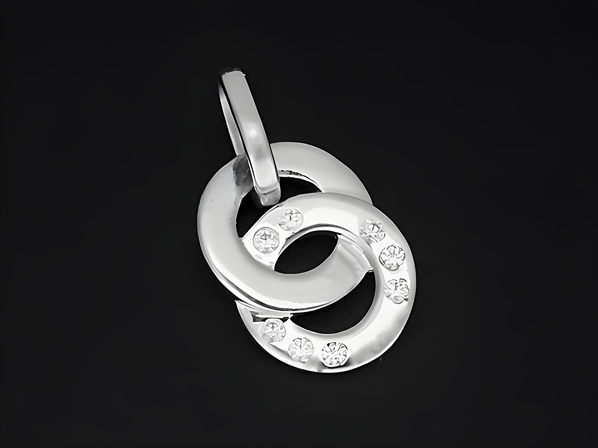 Silber Anhänger in traumhaften Designs, rhodiniert mit Zirkonia, bietet eine glänzende Oberfläche und elegante Motive, ideal für jeden Anlass, Hersteller: Juwelier Harnisch.