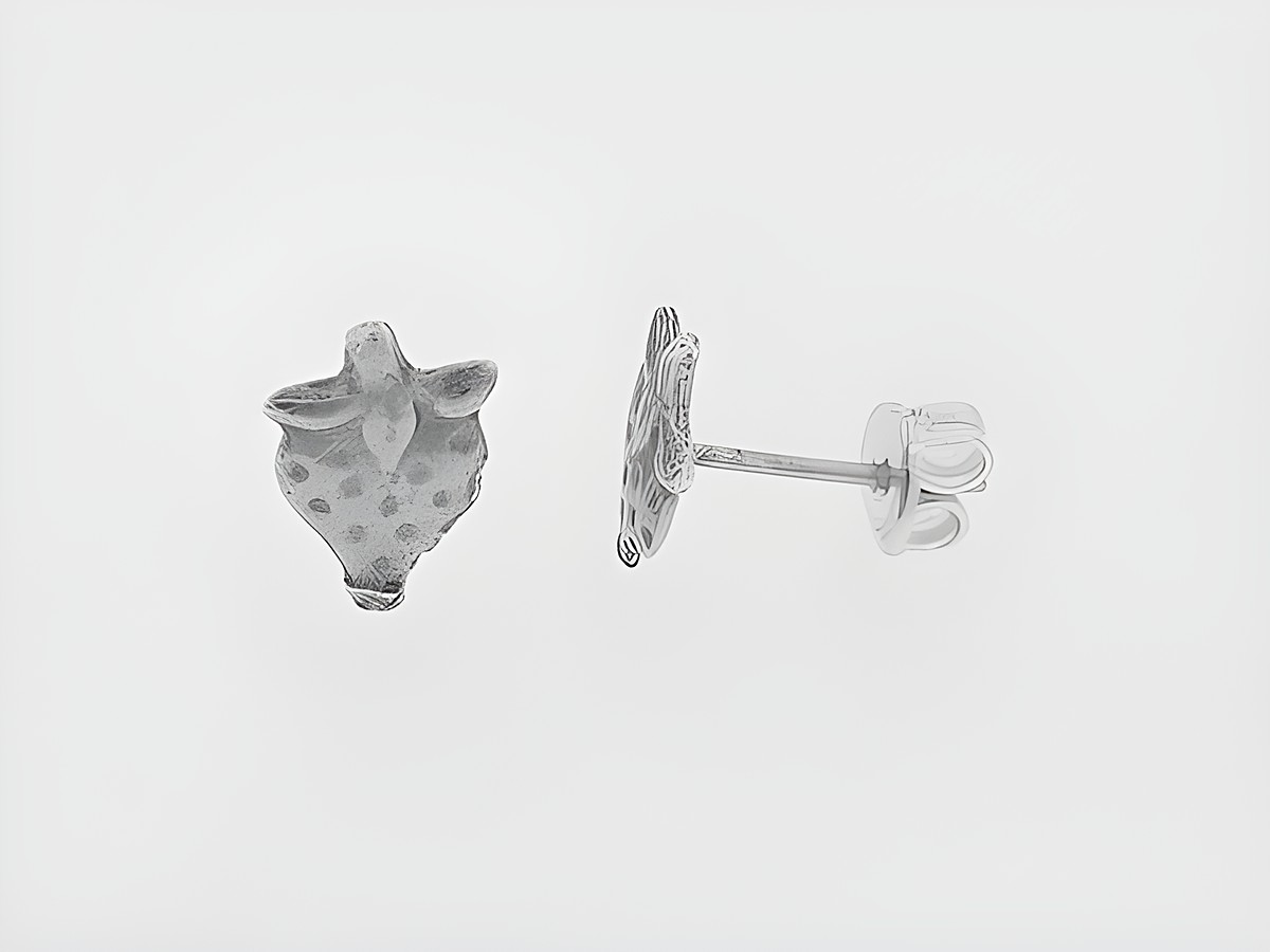 Erdbeere 925 Sterling Silber Ohrringe in Form einer Erdbeere, süß und als Stecker gestaltet, Hersteller Juwelier Harnisch, Ohrstecker ohne Stein.