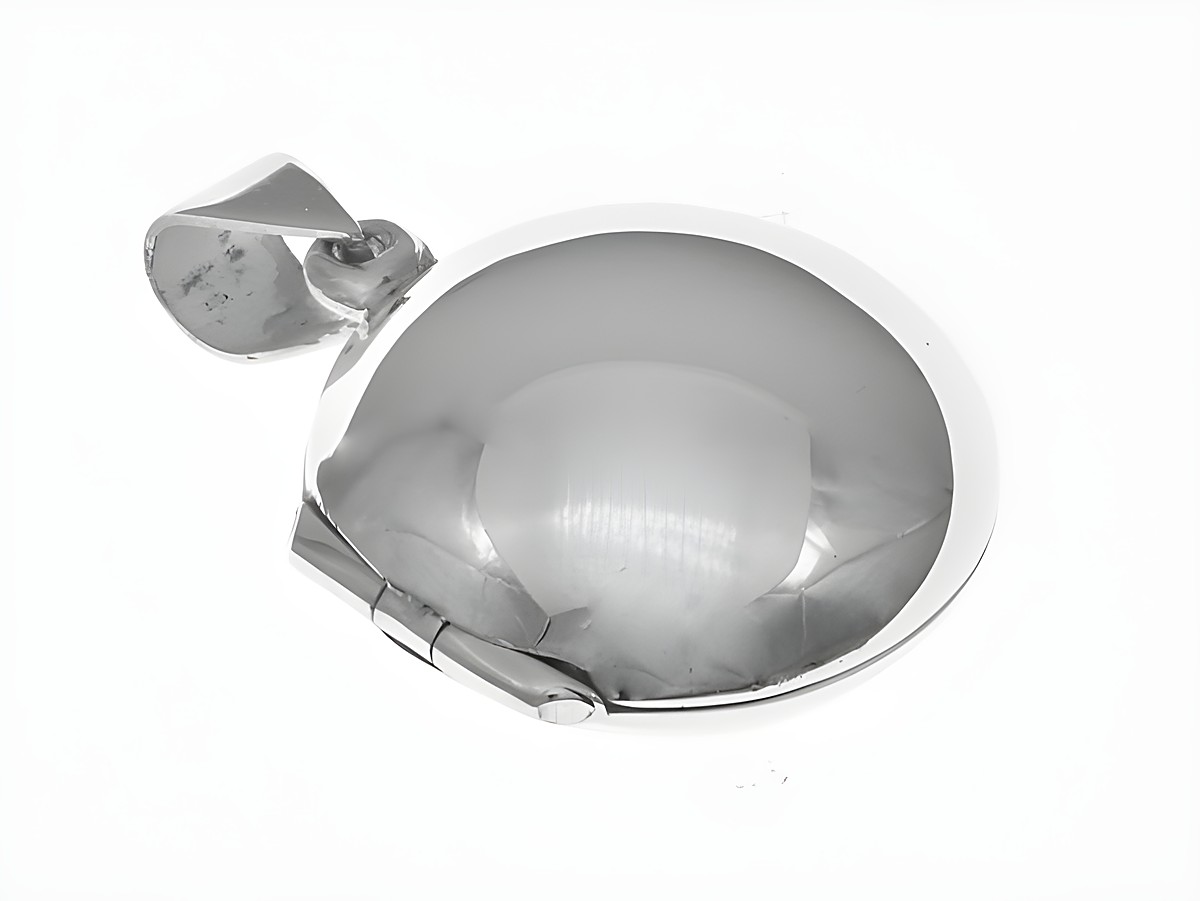 Medaillon in rundem Design aus poliertem Sterling Silber, Hersteller Juwelier Harnisch, ideal zum Aufbewahren von Erinnerungen oder Bildern, stilvolles Accessoire für jeden Anlass.