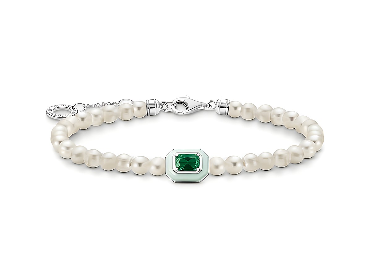Silbernes Armband von Thomas Sabo mit Süßwasserzuchtperlen und einem grünen Oktagon, Länge zwischen 16 und 19 cm, stilvolle Kombination aus Eleganz und Modernität.