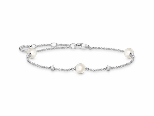 Silbernes Armband von Thomas Sabo mit Zirkonia und weißen Zuchtperlen, verziert und in der Länge von 16 bis 19 cm einstellbar. Ideal für eleganten Schmuck.