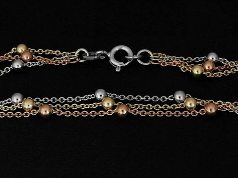 Armband Rundanker aus Silber tricolor mit Federring, 19 cm lang, ohne Stein, zeigt mehrere Kettenstränge mit unterschiedlich gefärbten Perlen in Gold-, Roségold- und Silber-Tönen.