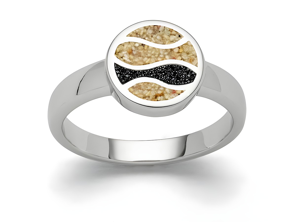 Sterling Silber Ring von DUR mit Strand- und Lavasand in der Größe 56, ovaler Ringkopf mit einer Wellenmuster-Einlage, elegant und modern gestaltet.