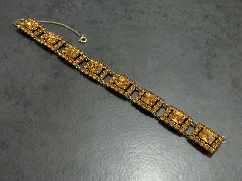 Strass Armband grazil in orange mit goldfarbenen Elementen, 19 cm lang, Hersteller Juwelier Harnisch, ideal für elegante Anlässe.