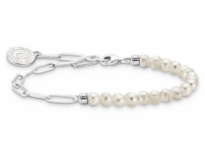 Silbernes Armband von Thomas Sabo mit Gliedern und weißen Zuchtperlen, verziert mit Emaille, geeignet für Handgelenke von 10 bis 13 cm.