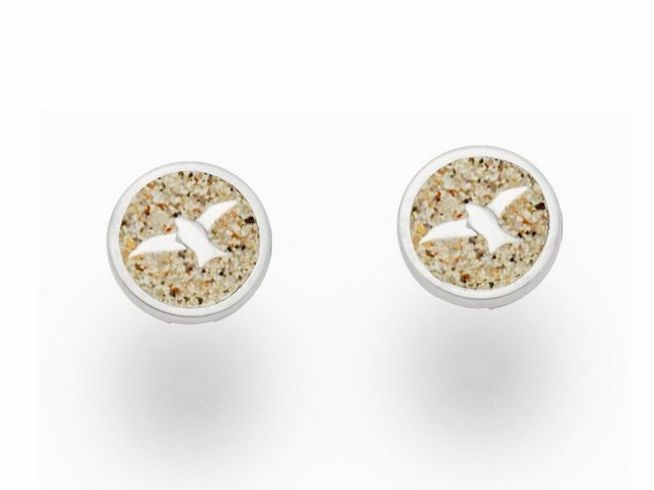 DUR Ohrring Möwe O5409 aus Sterling Silber mit runden Platten, die eine Möwe auf sandfarbenem Hintergrund zeigen, ideales Schmuckstück für einen eleganten Look.