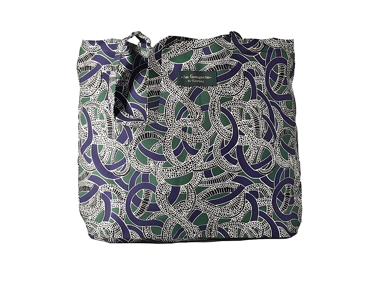 Einkaufsshopper von Les Georgettes in der Größe 44x34,5 cm mit einem bunten Schlangenmuster in verschiedenen Grüntönen und Blau, ideal für den täglichen Gebrauch.