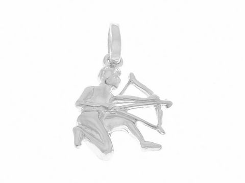 Schütze Sternzeichen Anhänger aus 925 Sterling Silber rhodiniert, zeigt eine detailreiche Darstellung eines Schützen mit Bogen und Pfeil in eleganter Optik, geeignet für Schmuckliebhaber.