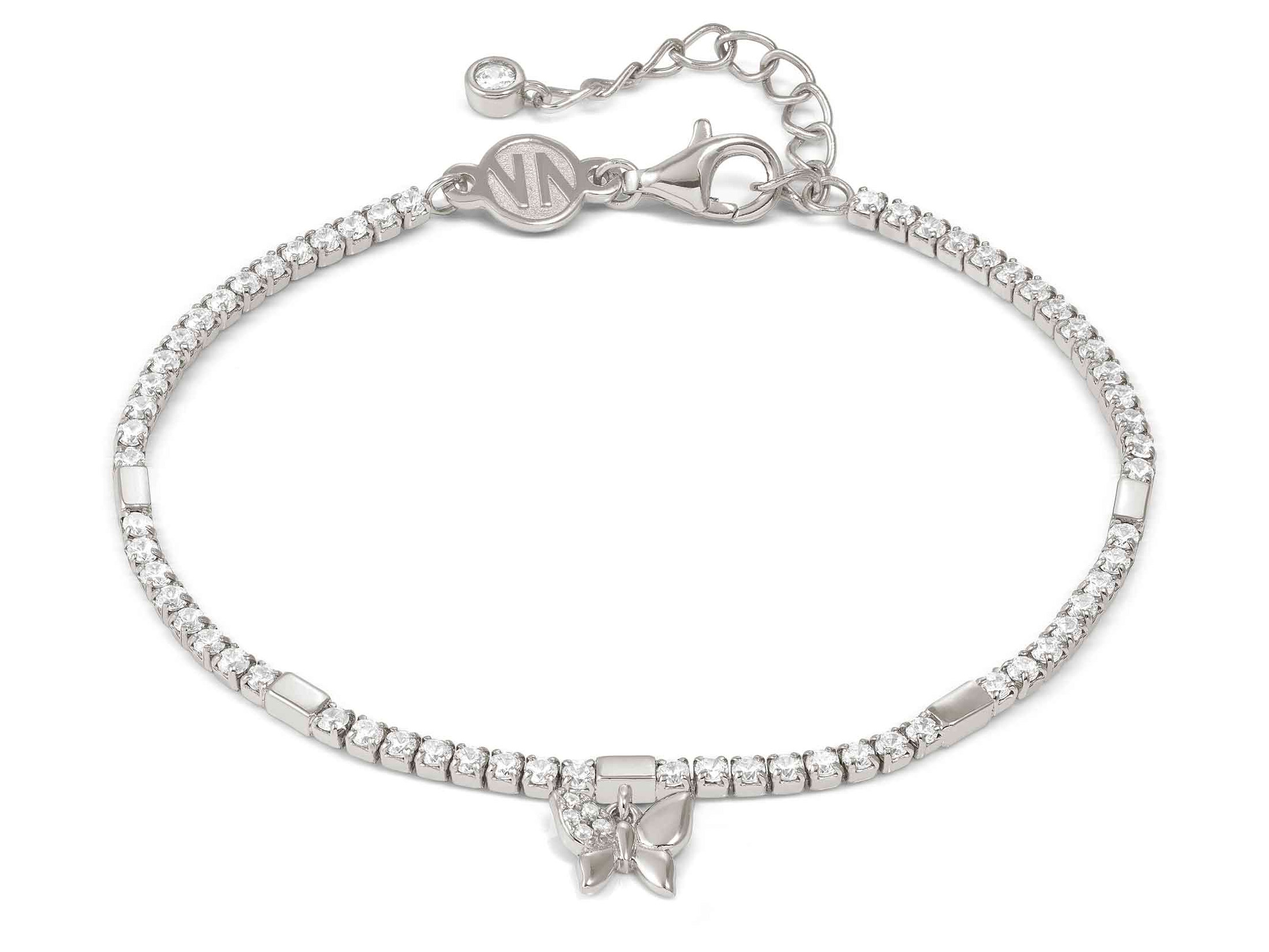 Silbernes Armband von Pandora mit einem Schmetterlingsanhänger, verziert mit Zirkonia und einstellbarer Länge von 16,5 bis 19,5 cm, modernes Design, schlichte Eleganz, neueste Kollektion.