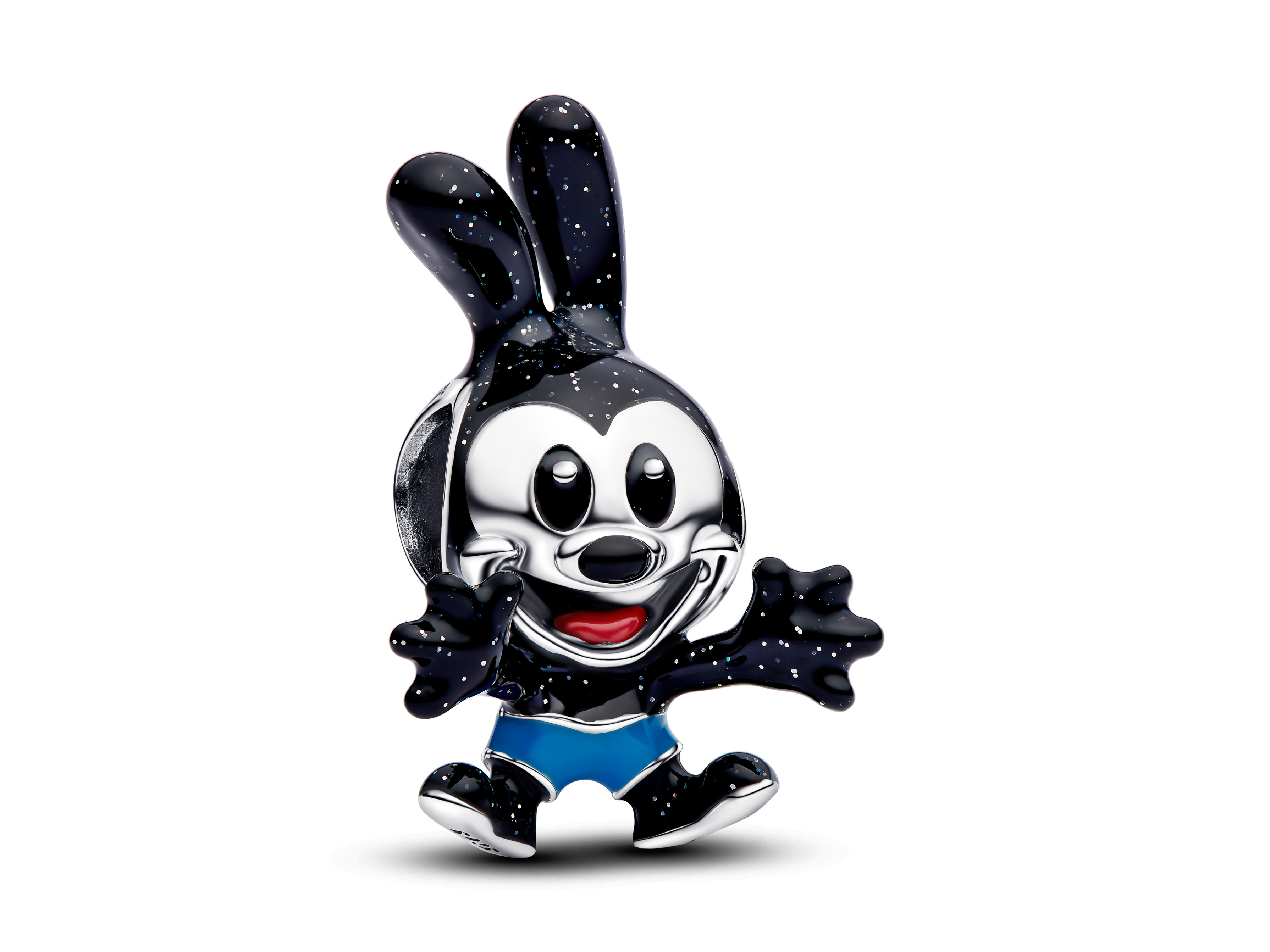 Charm von Oswald, dem lustigen Hasen, aus Sterling Silber mit schwarzer Emaille. Der fröhliche Charakter zeigt sich mit blauen Shorts und einem breiten Grinsen. Ideal für Sammler.