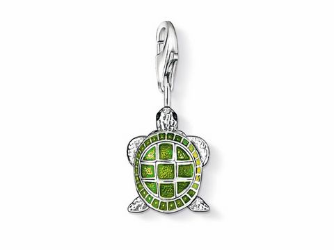 Charm Anhänger einer Schildkröte aus Silber mit Kaltemail in grüner Farbe, von Thomas Sabo, Modellnummer 0837-007-6, tierisches Design.