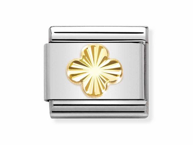 Edelstahl und Gold 750 Charm mit einem diamantierten Glücksklee Motiv, hergestellt von Nomination, geeignet für Armbänder und als modisches Accessoire.