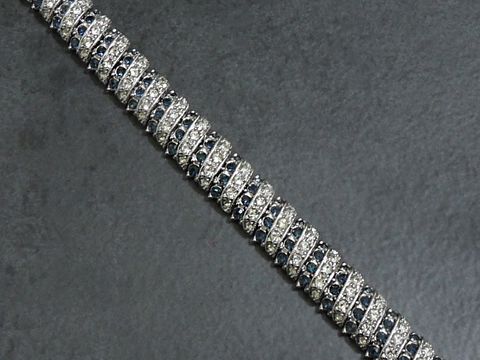 Strass Armband pompös in blau, 17,5 cm, silberfarben, Hersteller Juwelier Harnisch, ideal für elegante Anlässe, funkelnde Details und stilvolles Design.