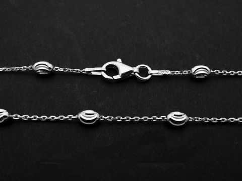 Silber Kette - Anker diamantiert - rhodiniert - ovale Elemente - 45 cm von Juwelier Harnisch mit Kugelverschlüsse für eleganten Schmuckstil.
