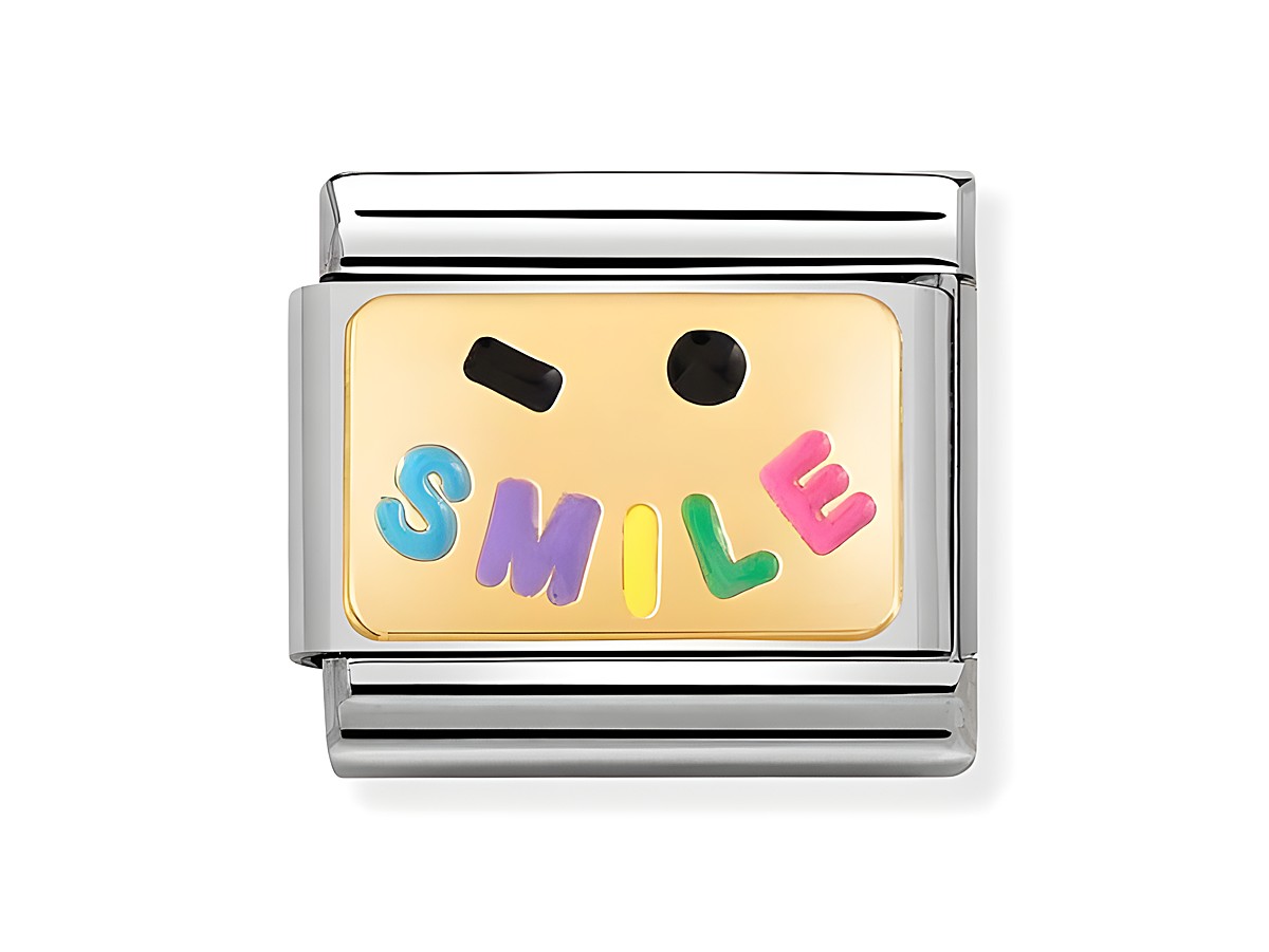 Edelstahl-Plättchen von Nomination mit goldener Emaille und bunten Buchstaben, die das Wort SMILE bilden, auf einer eleganten silbernen Basis. Ideal für individuelle Schmuckdesigns.