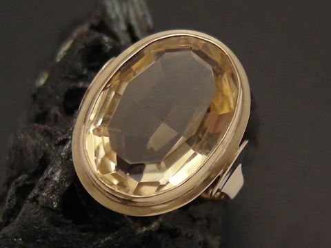 Goldring mit attraktivem Citrin in Gold 333, Größe 55, Hersteller Juwelier Harnisch, geeignet bis Größe 56/18.