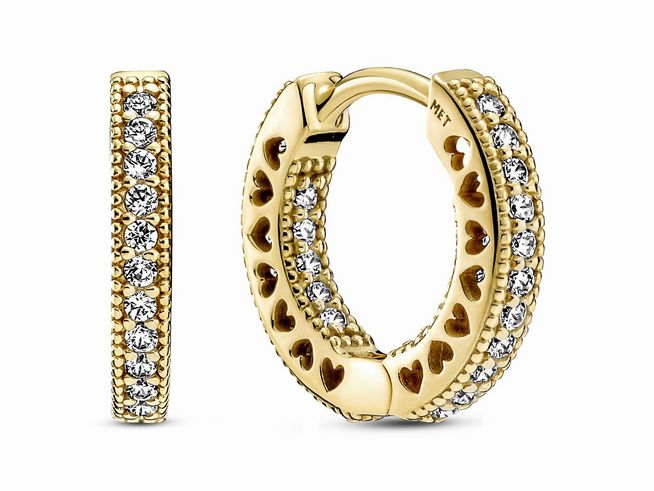 Pandora 266317C01 Ohrringe aus Zirkonia in gelbgold vergoldet, mit funkelnden Zirkonia-Steinen und herzförmigen Details, ideal für elegante Anlässe und als modisches Accessoire.