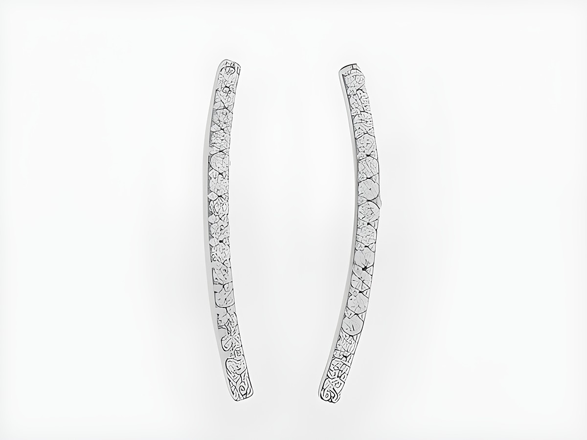 Ohrringe Silber rhod. mit Stäbchen-Design, funkelnden Zirkonia als Blickfang, Steckerverschluss, Hersteller Juwelier Harnisch, elegante Schmuckstücke für besondere Anlässe.