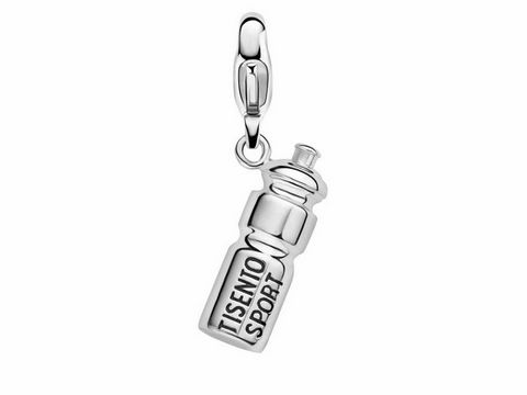 Silberner Charm in Form einer Sportflasche von Ti Sento mit der Aufschrift Ti Sento Sport, geeignet zum Anbringen an Armbändern oder Ketten, ideal für Sportliebhaber.