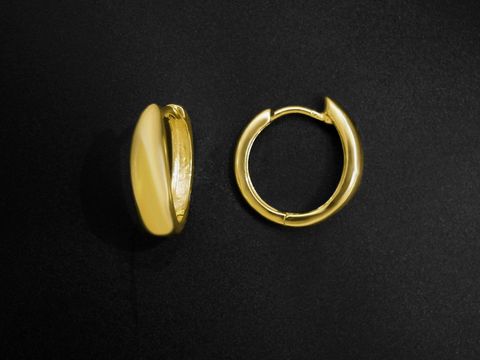 Creolen aus 925 Sterling Silber, 1,5 cm, poliert und vergoldet, Hersteller Juwelier Harnisch, bis 15 mm. Ein elegantes Schmuckstück für jeden Anlass.