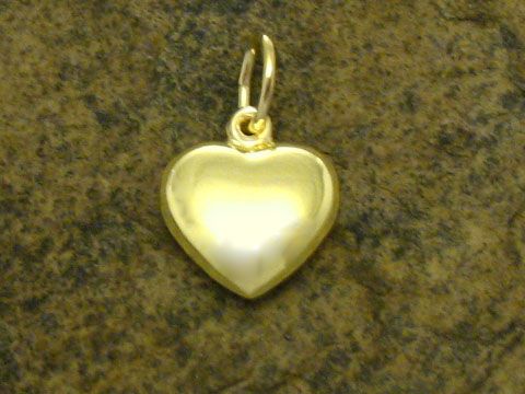 Herz Anhänger aus 585 Gold, plastisch geformt, Durchmesser 8 mm, Hersteller Juwelier Harnisch, glänzende Oberfläche, ideal als Schmuckstück für besondere Anlässe.