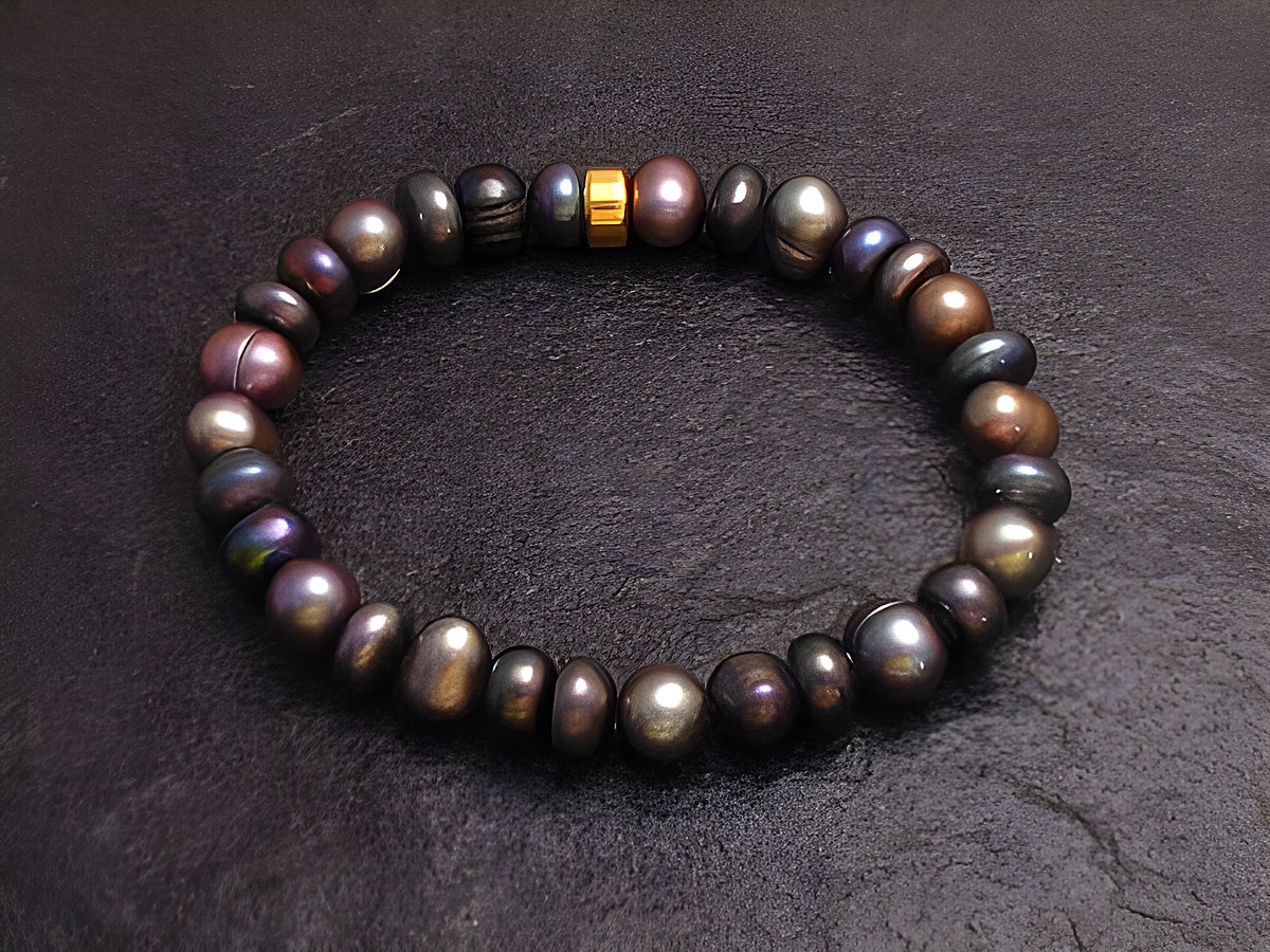 Perlenarmband 10 mm in Grau-mix mit goldener 585er Zwischenelement, Hersteller: Juwelier Harnisch, Länge 20 cm, elegantes Design für stilvolle Anlässe.