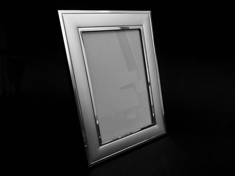 Versilberter, polierter Doppelrahmen für Fotos im Format 15 x 10 cm, ideal für die stilvolle Präsentation von Erinnerungsfotos, Hersteller Juwelier Harnisch.